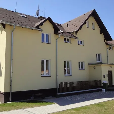 Karlovicky Dvur *